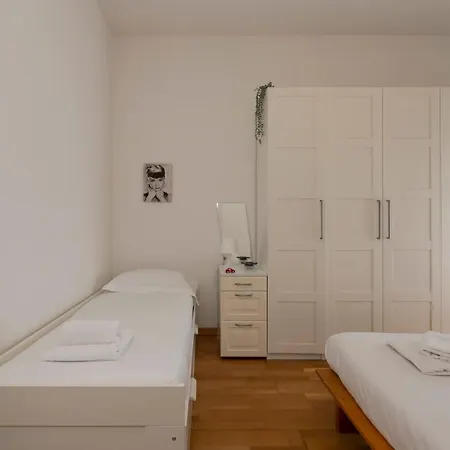 Daire Luxury Flat Between Navigli And Duomo - Sambuco *