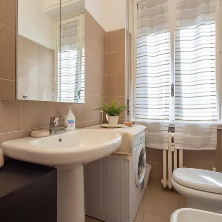 Luxury Flat Between Navigli And Duomo - Sambuco * Milán